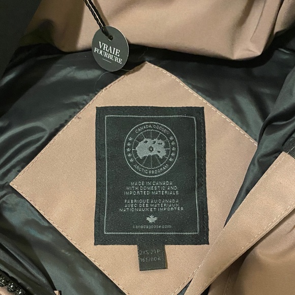 Rare authentic Canada Goose Chelsea Parka Twilight Mauve - Black Disc 2XS - Picture 3 of 10